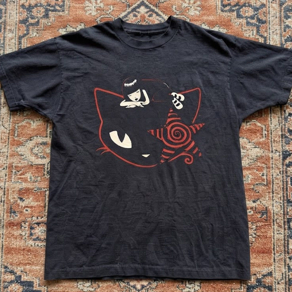 Tomie Cat Spiral Star Girl Anime Horror Vintage Black T-Shirt